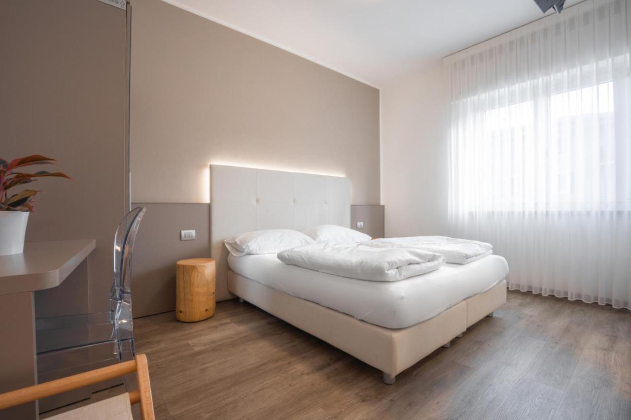 Hotel Rolly Riva del Garda Exterior photo