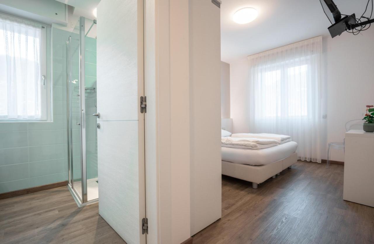 Hotel Rolly Riva del Garda Exterior photo