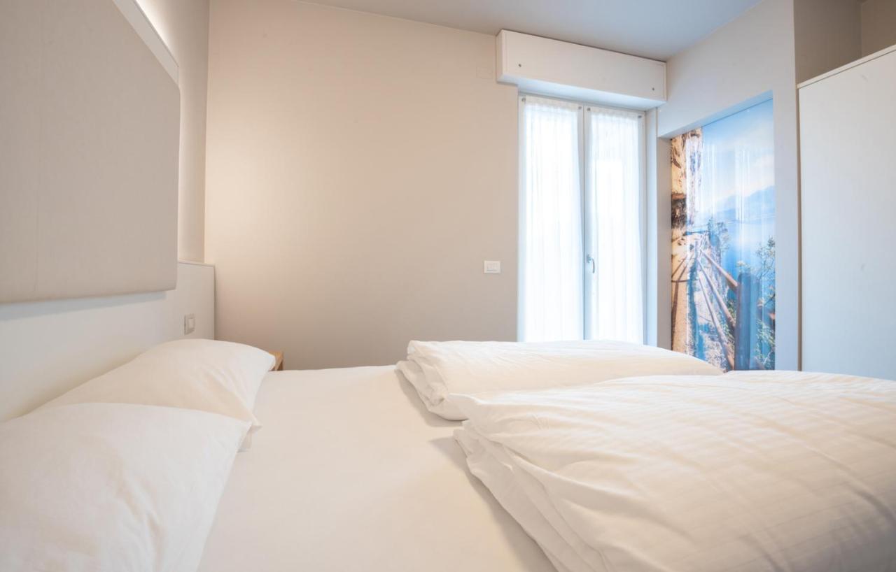Hotel Rolly Riva del Garda Exterior photo