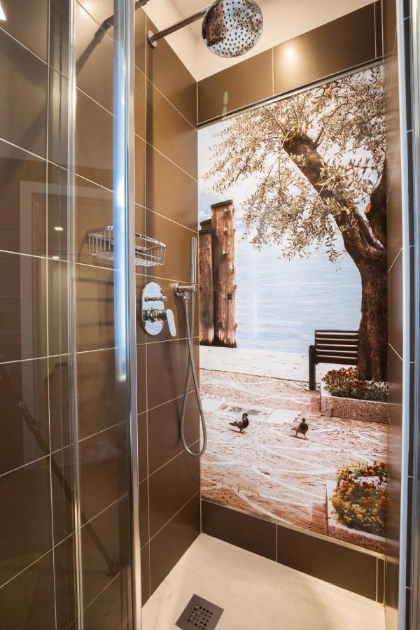 Hotel Rolly Riva del Garda Exterior photo