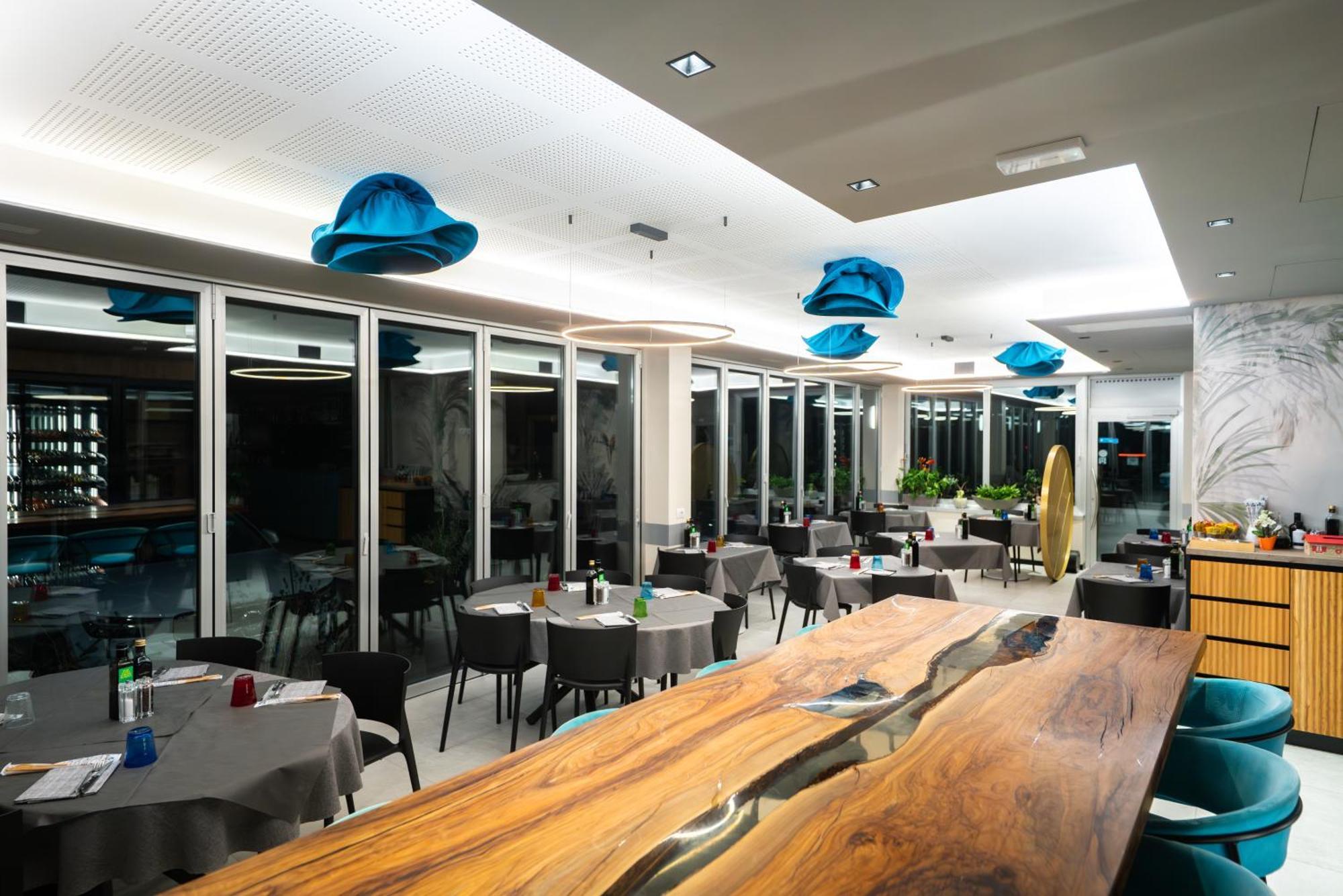 Hotel Rolly Riva del Garda Exterior photo